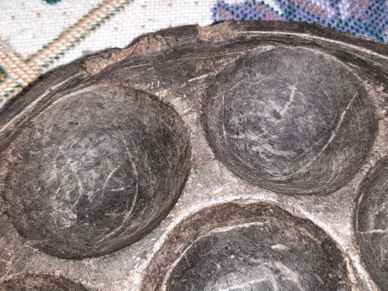 Teglie da forno: Alte Backform Raja Stein tolles Deko teil – Nuovo (secondo la descrizione) da spreitenbach venduto da lumbalplatte 6