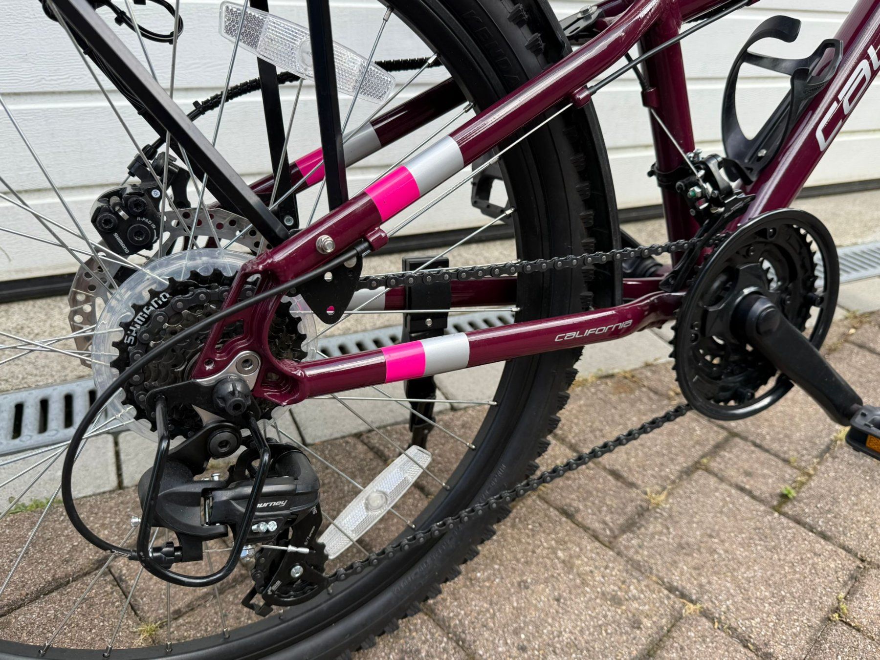 Vélos: Top Mädchenvelo 24" in dunkelrot mit Velocomputer – D'occasion à Abtwil AG par Swissraver 7