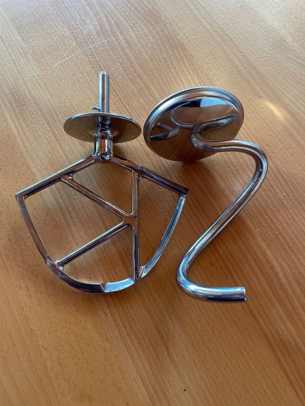 Kennwood Elettrodomestici da cucina: Kennwood Titanium Chief Knet- und K-Hacken – Usato da Bachenbülach venduto da Munggeli13