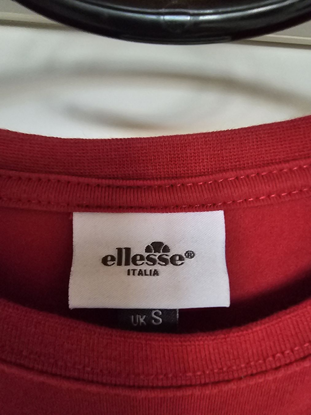 Ellesse T-shirt: T-shirt sport Ellesse – Nuovo (secondo la descrizione) da Monthey venduto da gae_22w9 2