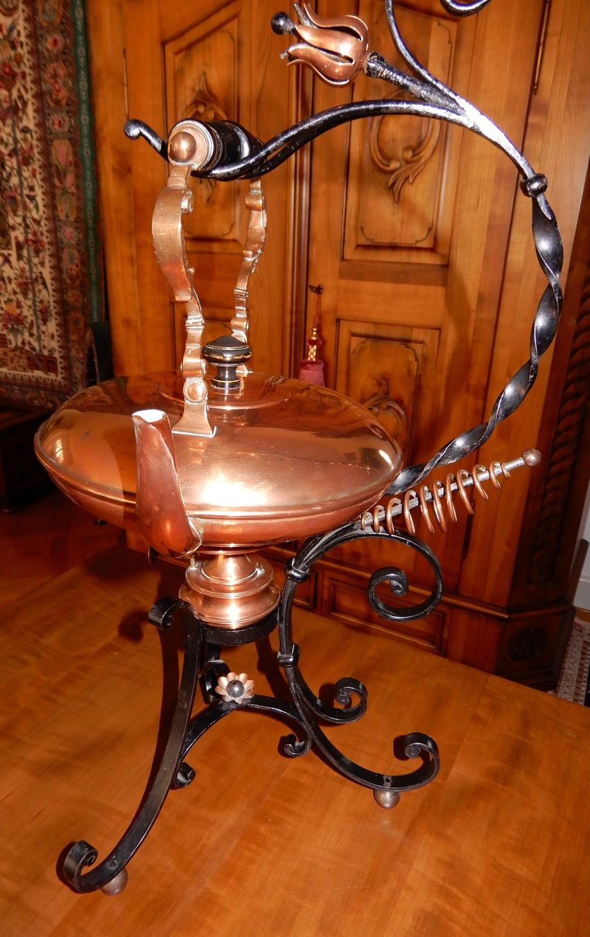 Teiere: Alter Teekocher, "Samovar". dekoratives Stück – Usato da Luzern venduto da Johann7 1