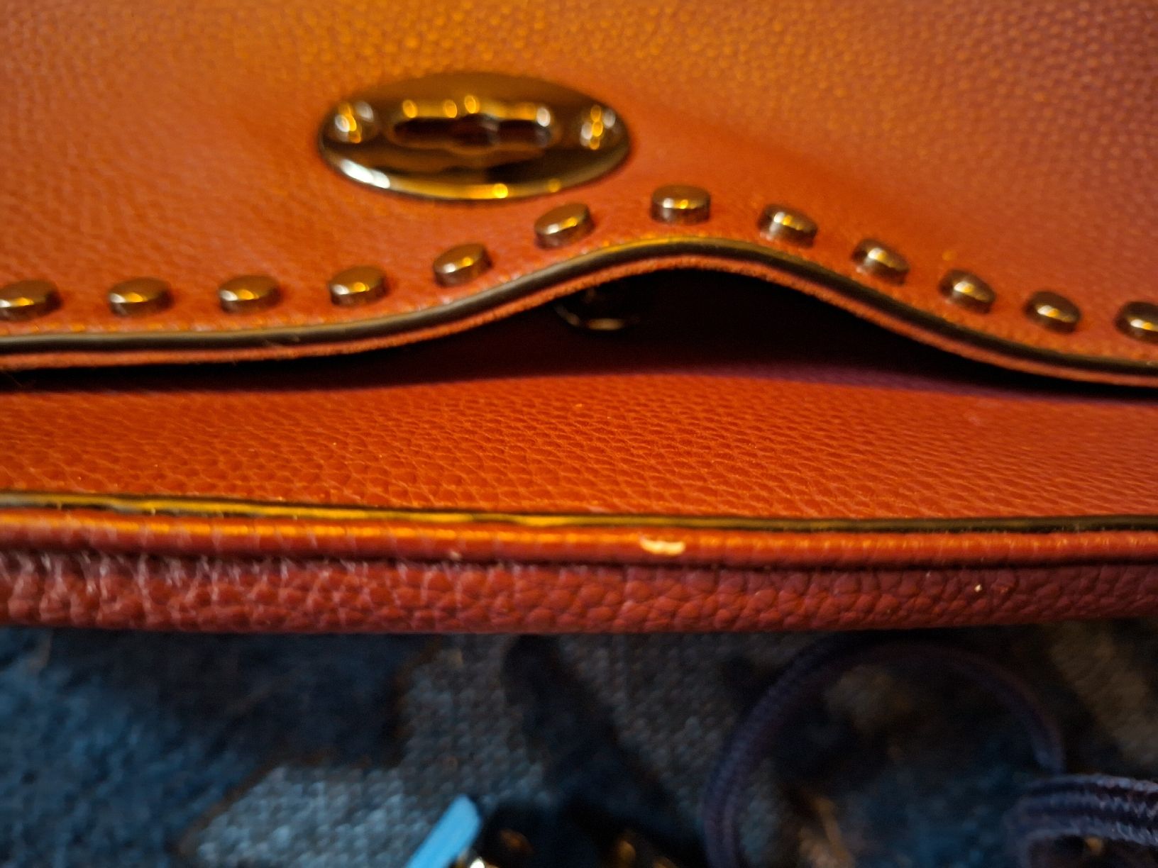 Sacs femmes: Weinrote Kunstledertasche – D'occasion à Effretikon par bartlizart 5