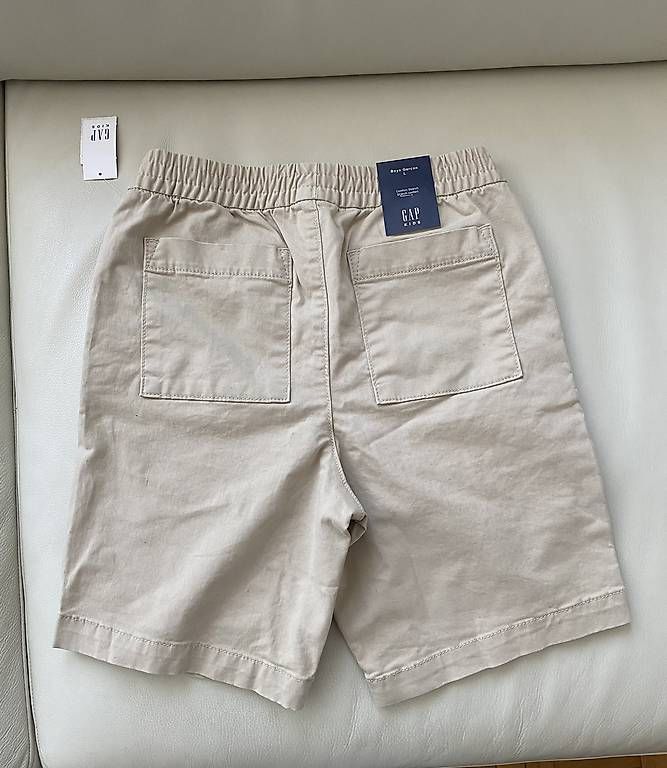 Pantaloni: Short GAP beige pour garçon 10-11ans, NEUF – Usato da Genève venduto da Fencer3_914 1