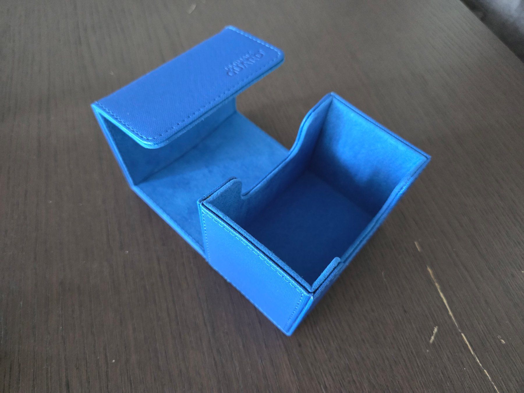 Carte collezionabili: Ultimate Guard Kartenbox XenoSkin Sidewinder Monocolor Blau – Usato da Kloten venduto da RedeyeCH 1