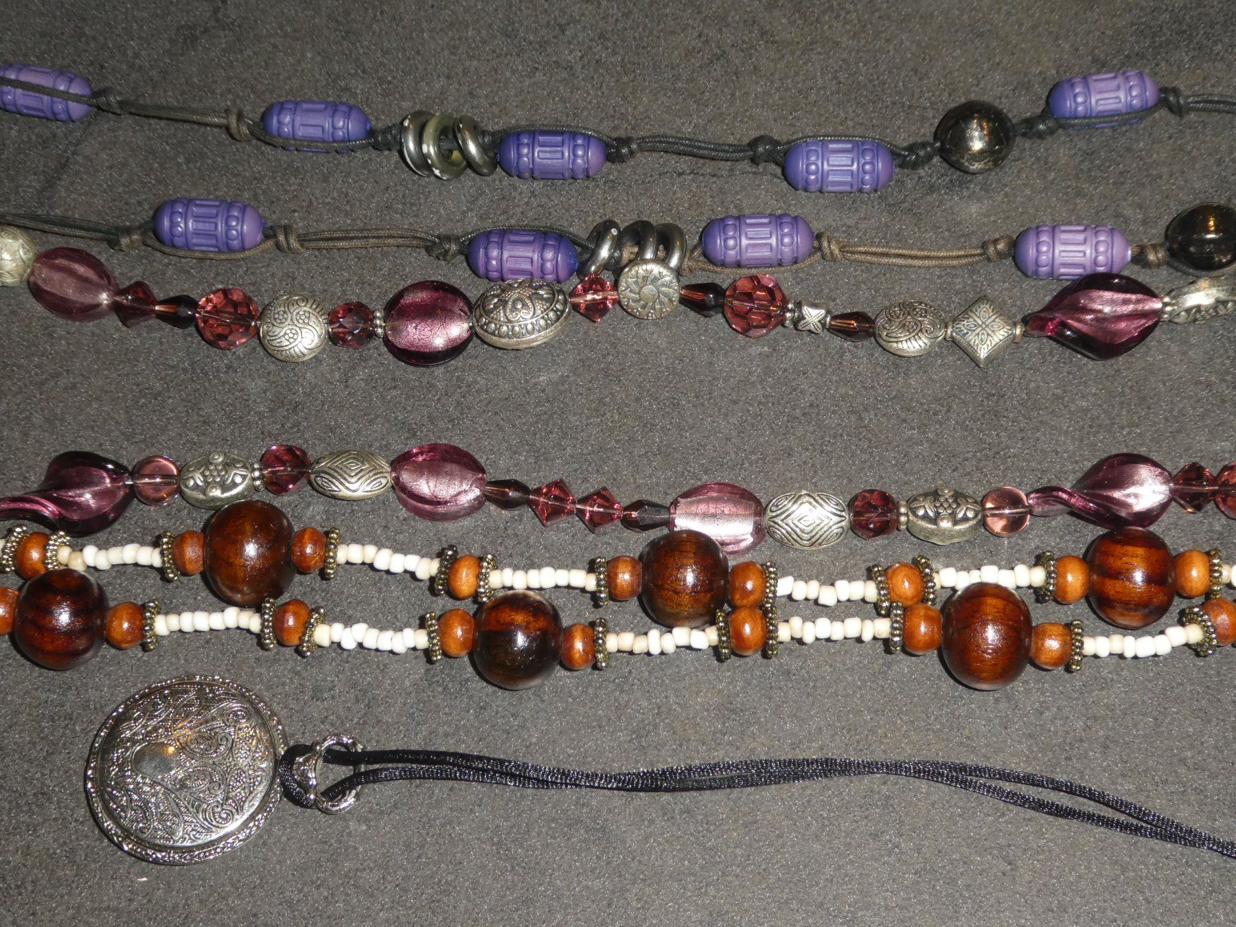 Ketten: Schmuck mit Uhr – Gebraucht aus Mels von KOSL 2