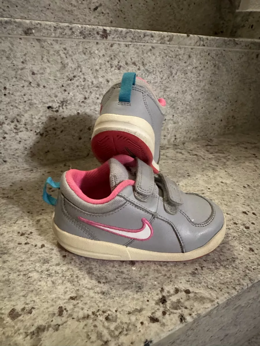 Scarpe per ragazze: Nike Sneaker //25// – Usato da Böckten venduto da ZokaAugust