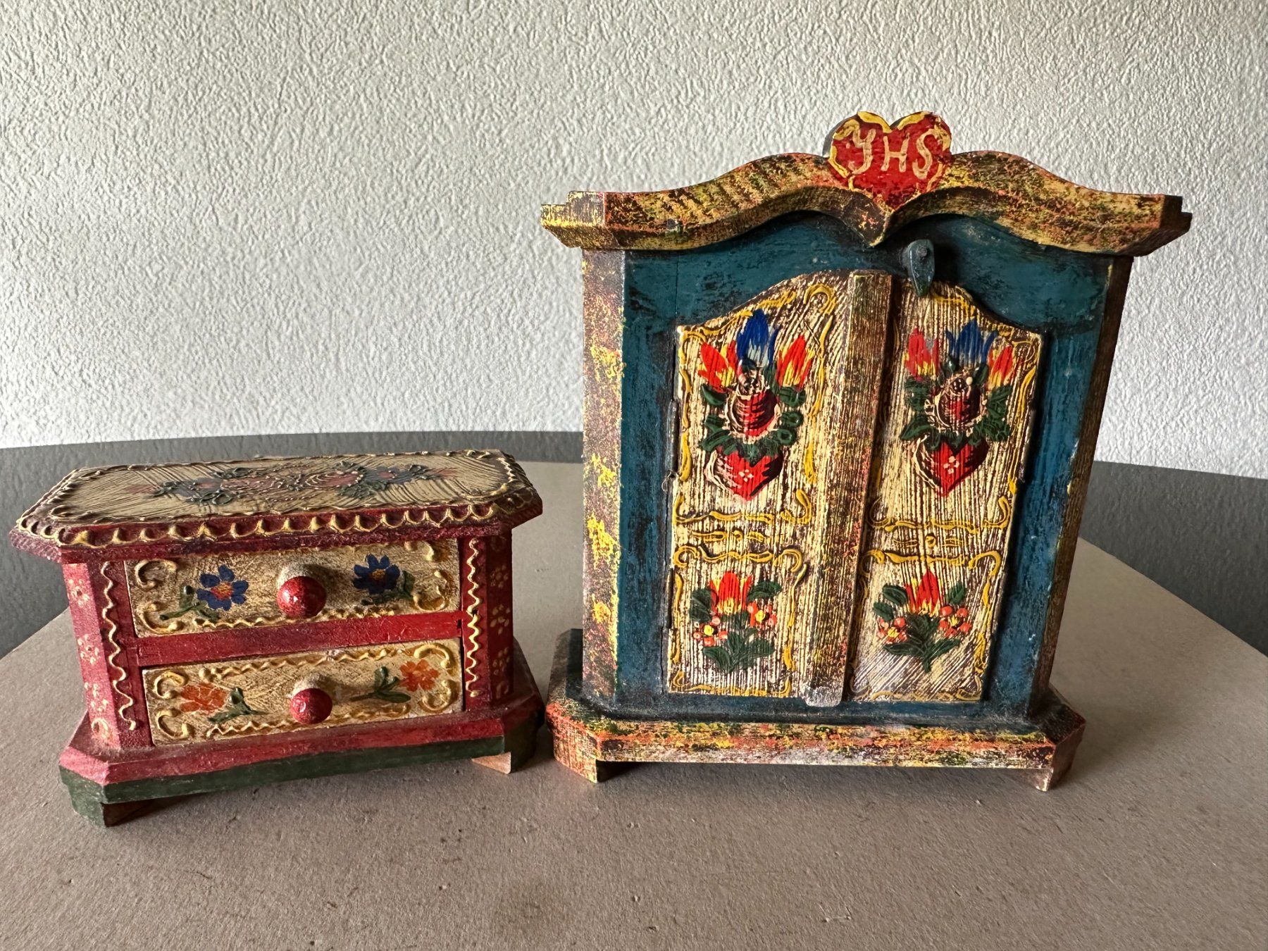 Case e mobili per bambole: Puppenstubenmöbel – Usato da Mühlethal venduto da Buntfarbe