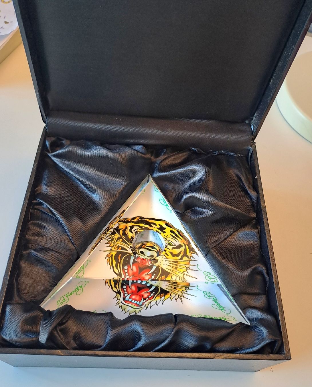 Ed Hardy Portacandele: Ed Hardy Kerzenhalter – Nuovo (secondo la descrizione) da Siebnen venduto da danlas21