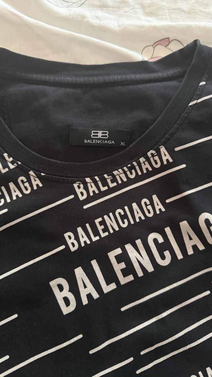 Balenciaga T-shirt: T-shirt balenciaga – Nuovo (secondo la descrizione) da Biel/Bienne venduto da glaewynnshop 1