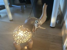 Exotische Elefantenlampe aus Holz - Einzigartiges Design!