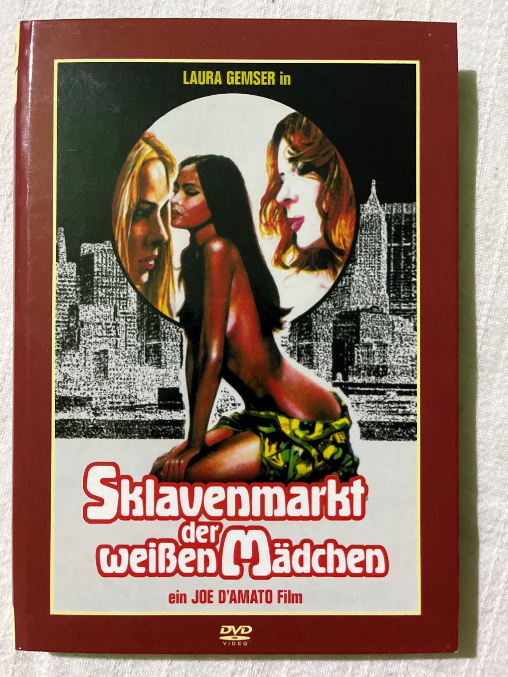 Tutti i DVDs: Sklavenmarkt der weissen Mädchen – Usato da Basel venduto da patku79