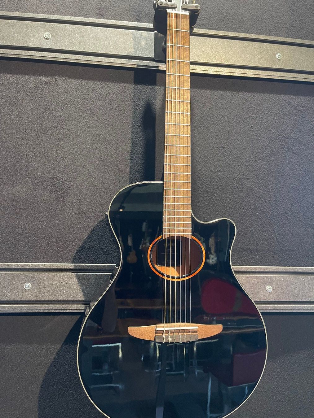 Yamaha Musikinstrumente: YAMAHA NTX1 Black Occasion – Gebraucht aus Kaiserstuhl AG von GTM-Kaiserstuhl