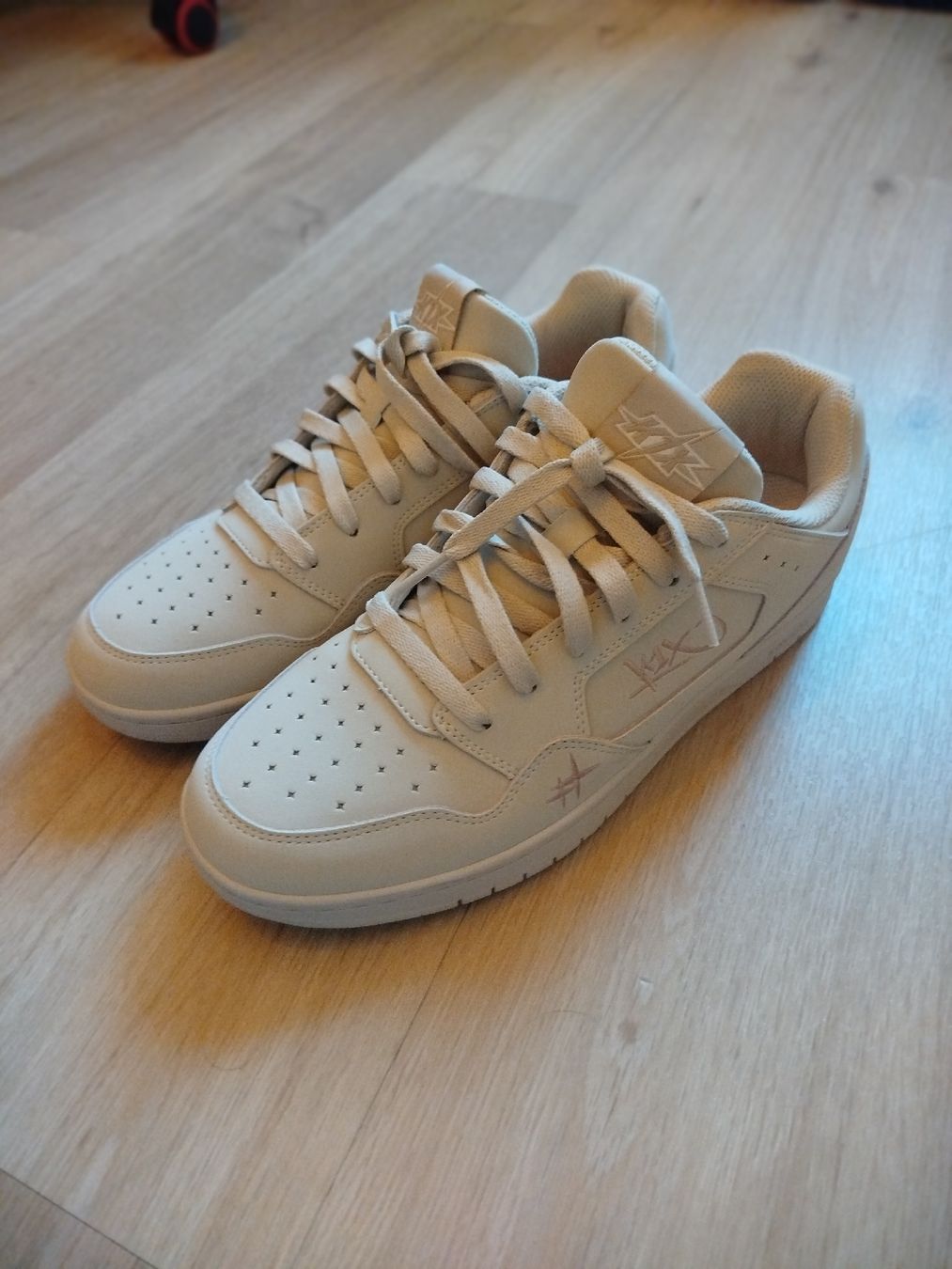 Herrenschuhe: Neue Karl Kani Sneaker, NP 100CHF – Neu (gemäss Beschreibung) aus Wittenbach von Cinemuha 3