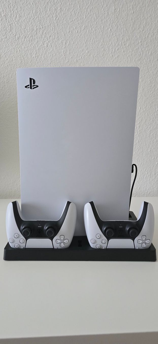 Sony Console: PS5 Disc Edition + 2 DualSense + 37 Spiele – Usato da Zürich venduto da rba_n2pv 1