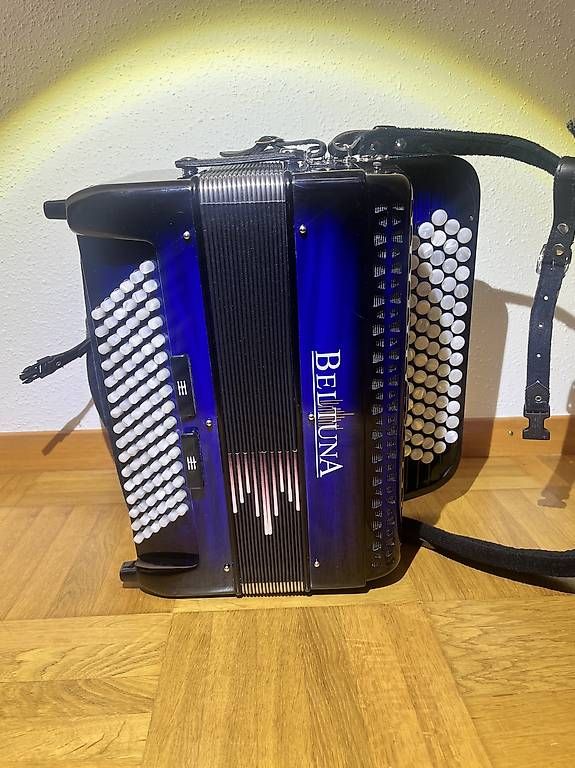 Strumenti musicali: Beltuna Studio III 96 KB blue shadow – Usato da Zollikofen venduto da mj123 2