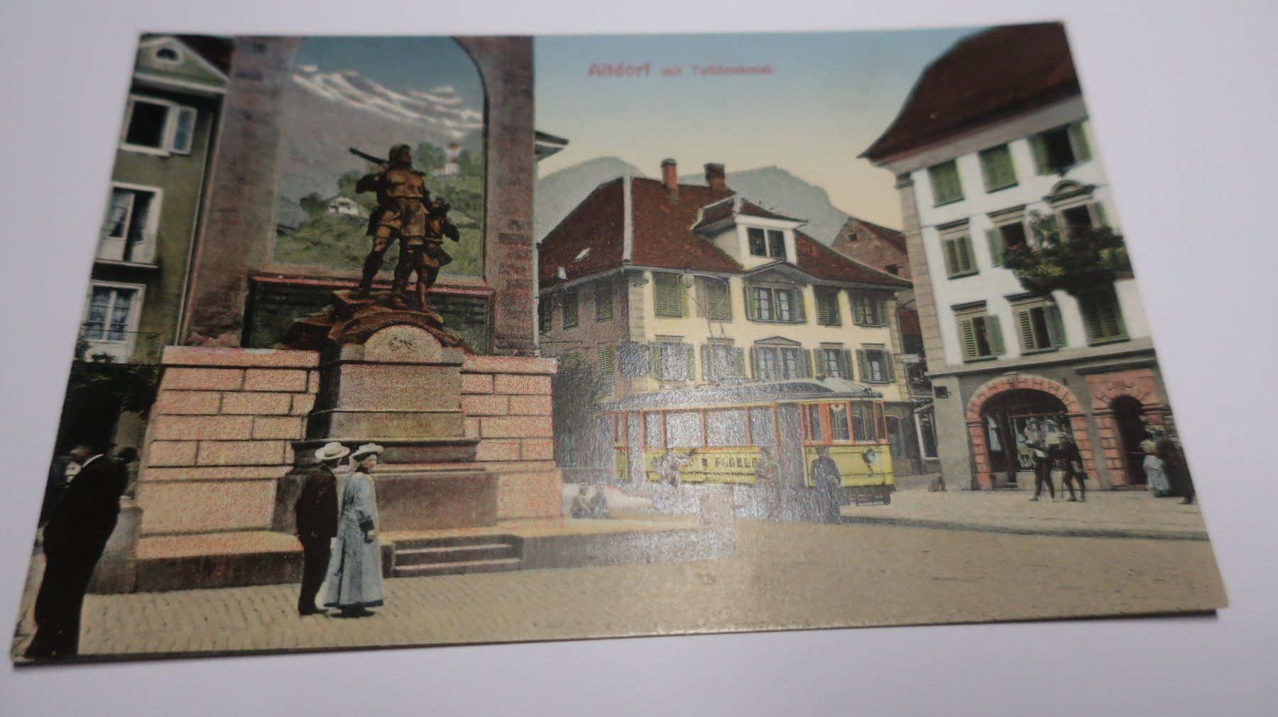 Cartes postales: Altdorf mit Telldenkmal ( Tramway ) – D'occasion à Cormoret par Pascalll2001 1