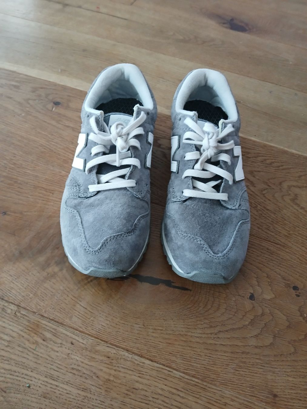 Veja Scarpe da donna: Schuh-Paket, Gr. 36 – Usato da Unterstammheim venduto da VBerni 2