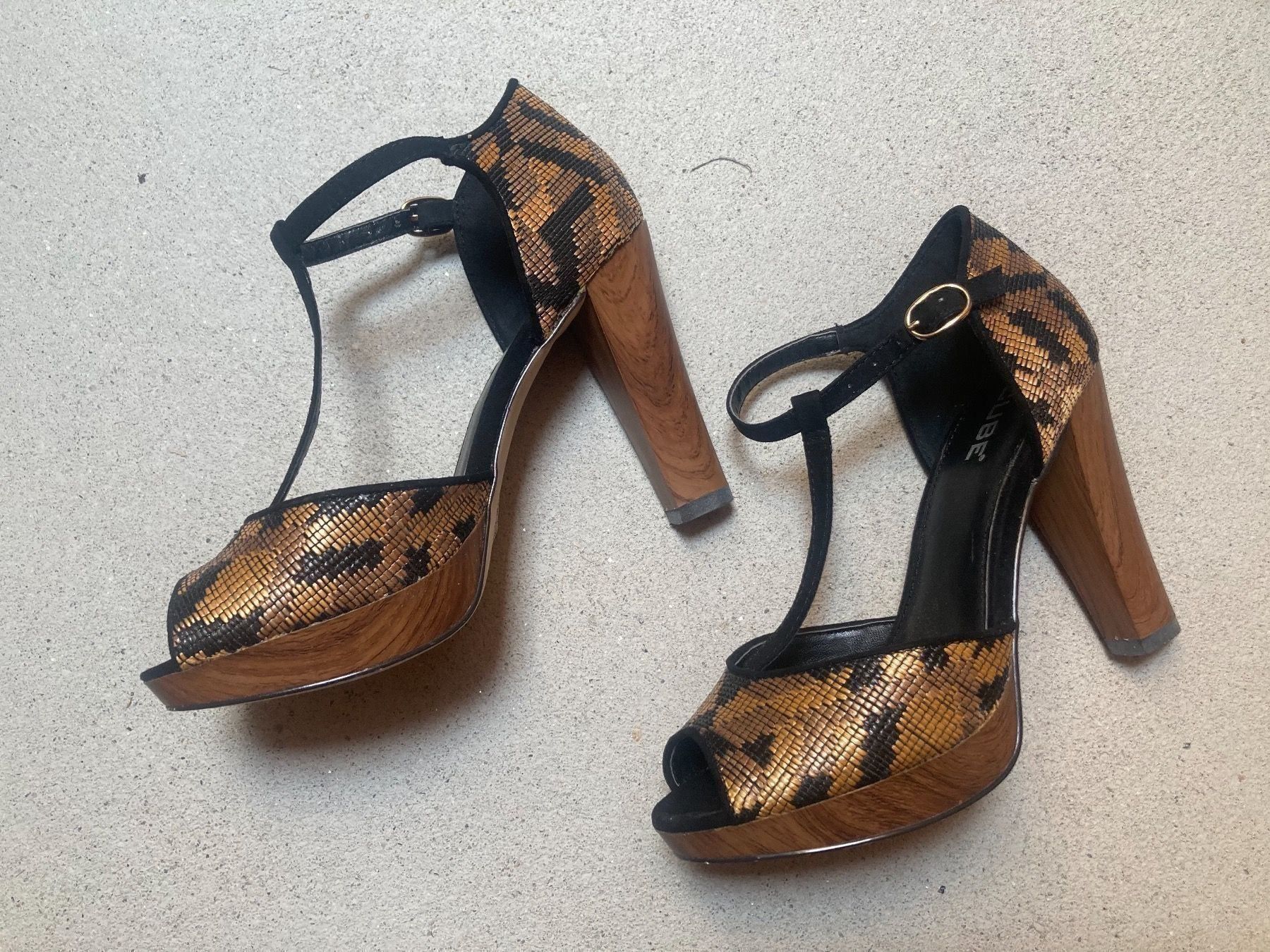 Chaussures femmes: Schuhe – D'occasion à Leuk-Stadt par nadlerhu 4