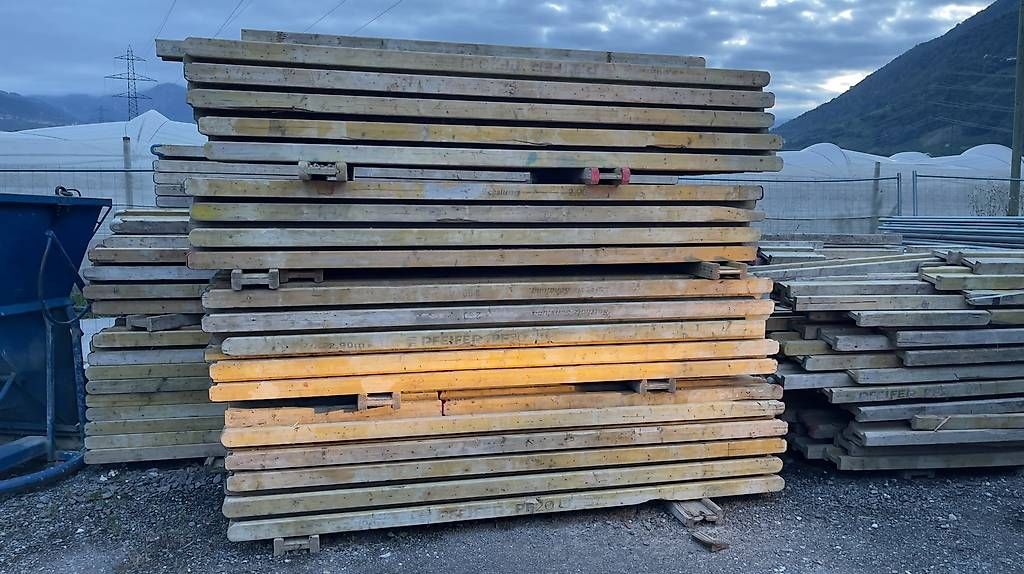 Travi: Poutrelles Type Doka H20 - Prix CHF 6.-/m' – Usato da Chamoson venduto da Michellod_Constru 1