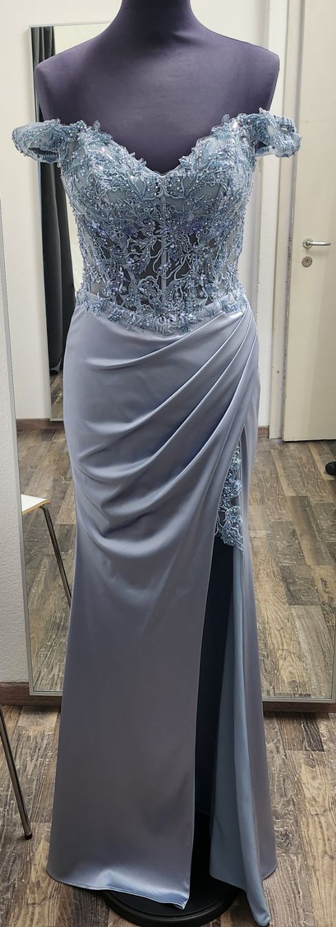 Vestiti: light Dusty Blue Kleid(graublau) – Nuovo (secondo la descrizione) da Uster venduto da VMT.