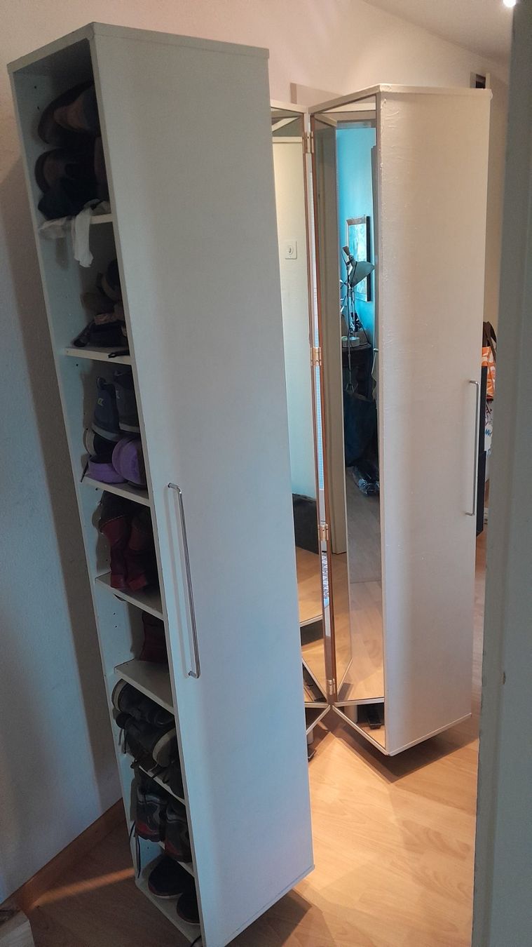 Guardaroba: Garderobe, Schuhschrank mit Spiegel, weiss – Usato da Berg TG venduto da Mercur12 2