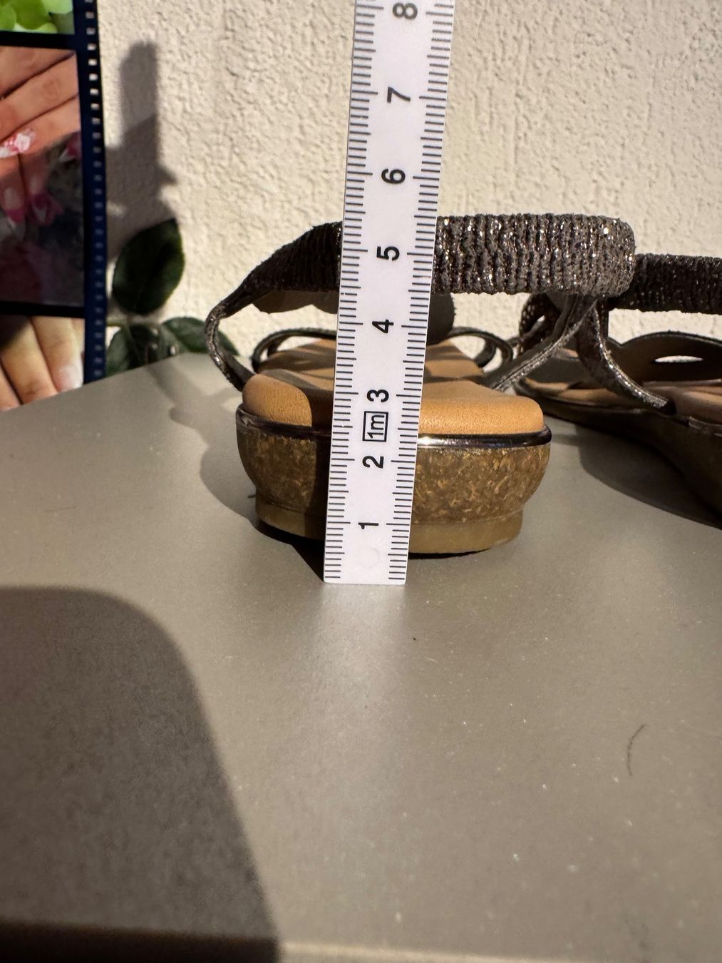 Damenschuhe: Sandaletten mit Strassapplikationen Gr. 39 – Gebraucht aus Grosswangen von shoes.bags.and.co 4