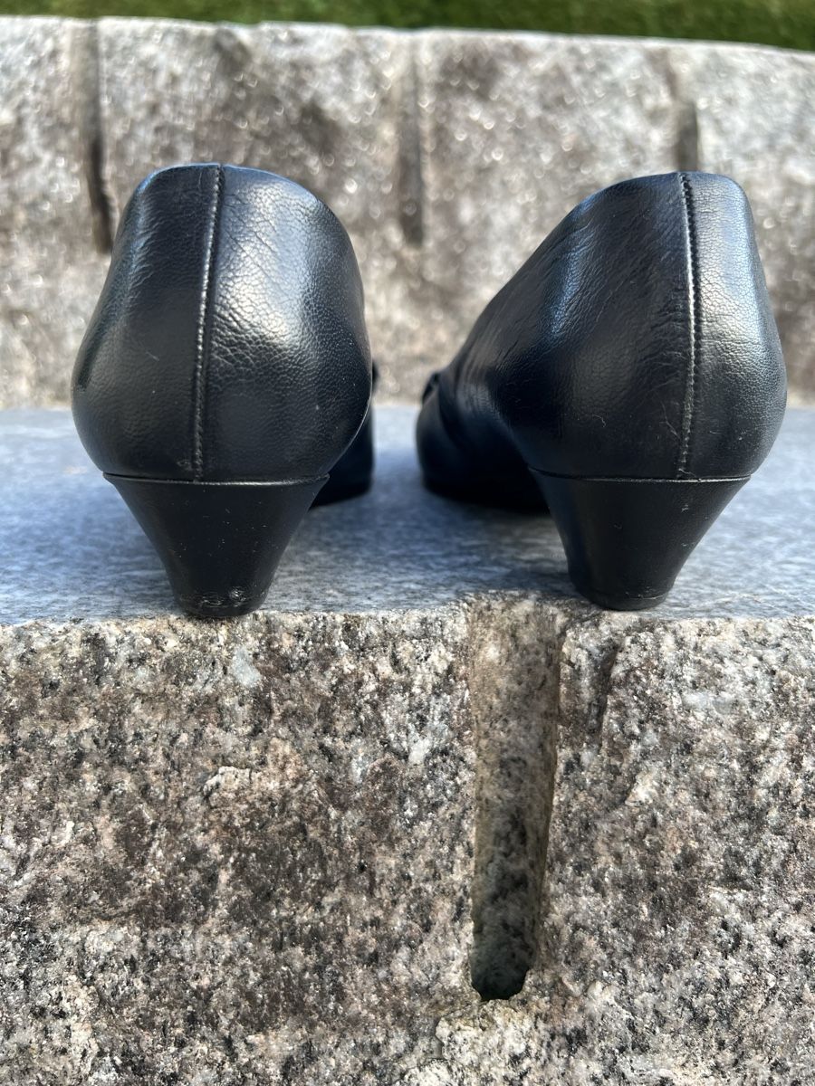 Gabor Damenschuhe: Gabor Pumps dunkelblau , Gr 39 – Gebraucht aus Betschwanden von Dognose 3