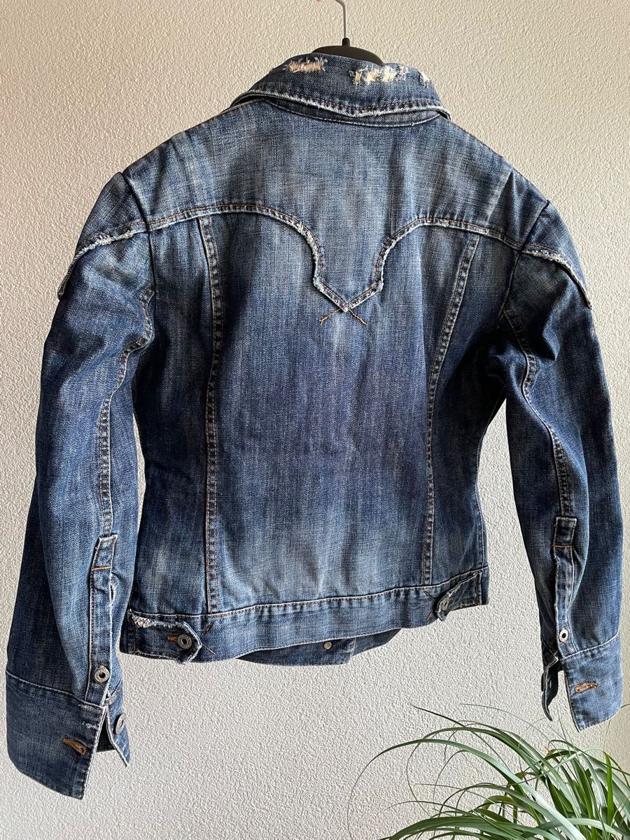 Guess Giacche: Guess Damen Jeansjacke Gr. 40/42 – Usato da Untersteckholz venduto da ger_92lp 1