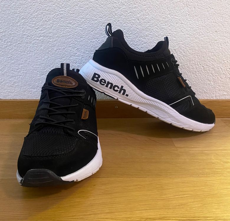 Bench Sneaker Gr.39 (Gebraucht) in Herisau für CHF 30 – mit Lieferung ...