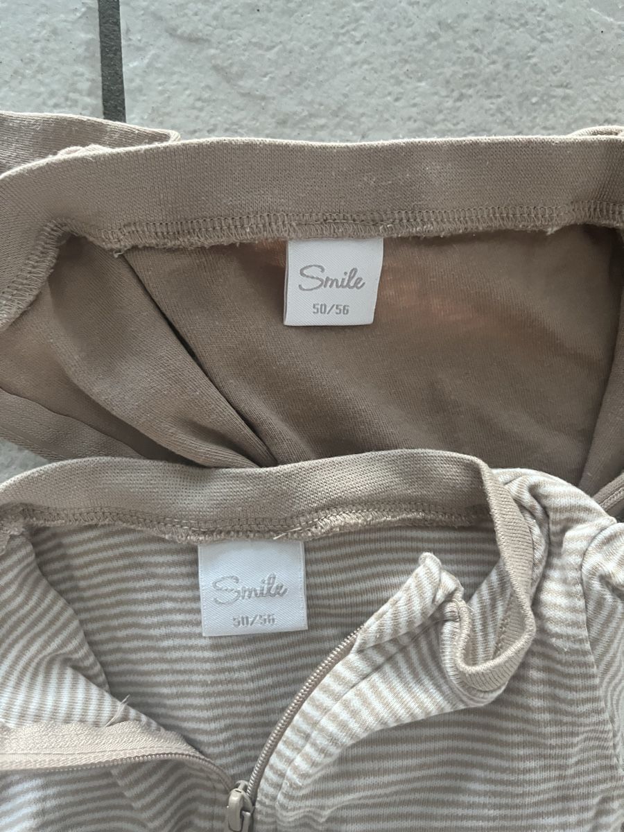 Lotti & Set di vestiti: Baby body Grösse 50/56 – Nuovo (secondo la descrizione) da Grenchen venduto da Yvonne_badger 1