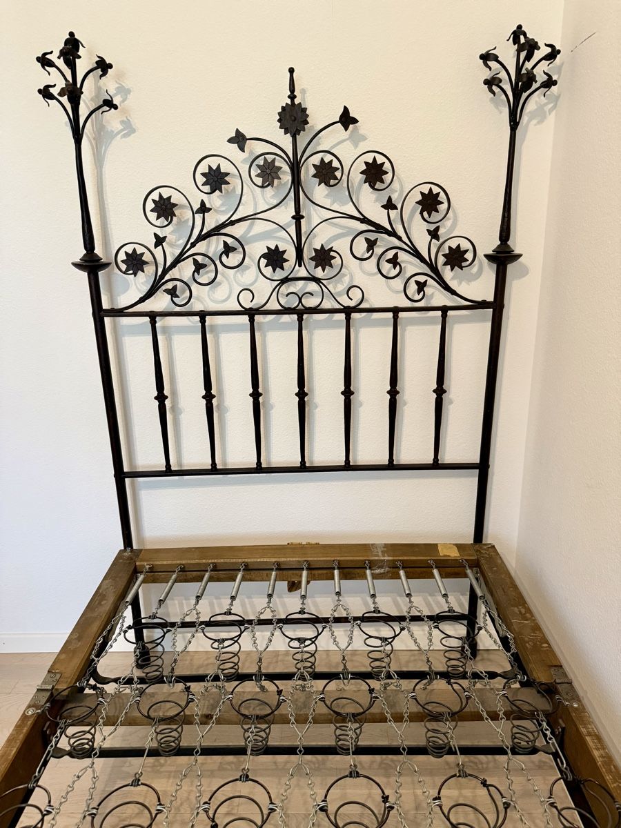 Betten: Antikes Jugendstil-Gusseisenbett - Komplett & Top! – Gebraucht aus Zürich von Topfamily 2