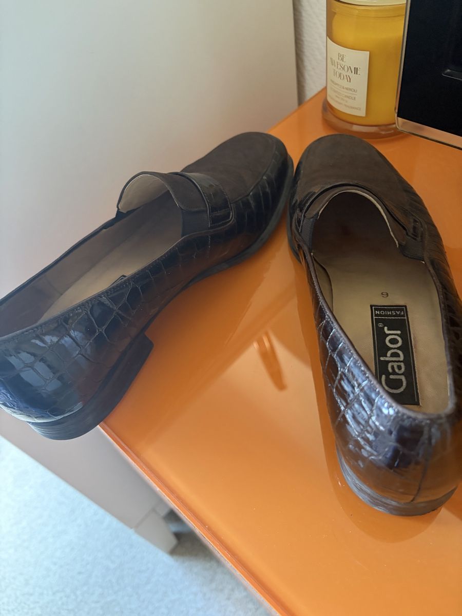 Gabor Chaussures femmes: Gabor Halbschuhe Grösse 39  – D'occasion à Basel par Brunner.T 5