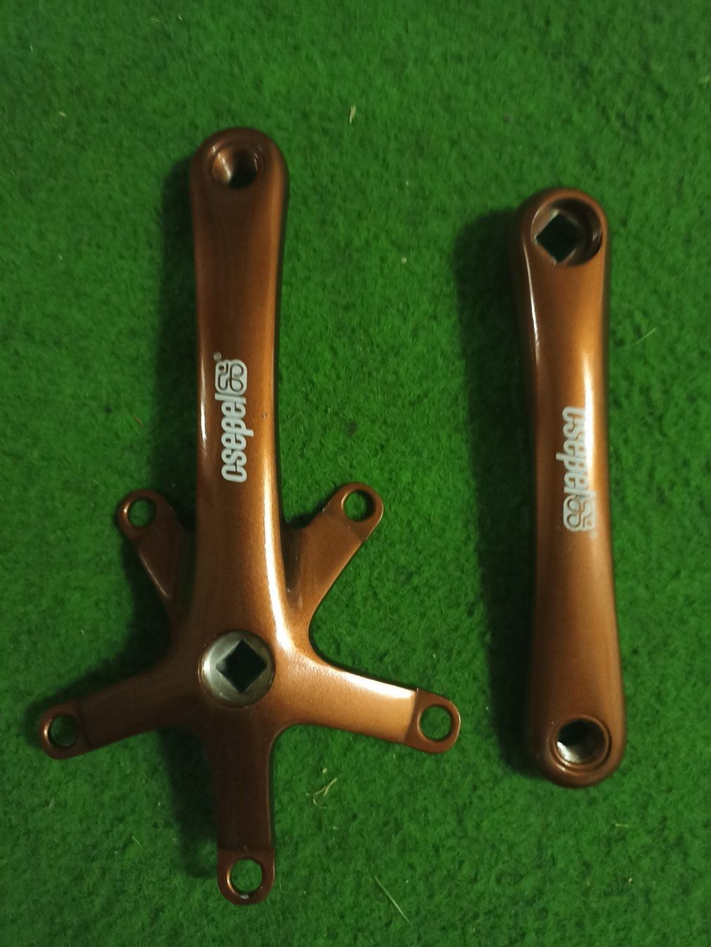 Pezzi di ricambio: Pédalier csepel brau Fixie – Nuovo (secondo la descrizione) da Niederbipp venduto da Djojoladouille