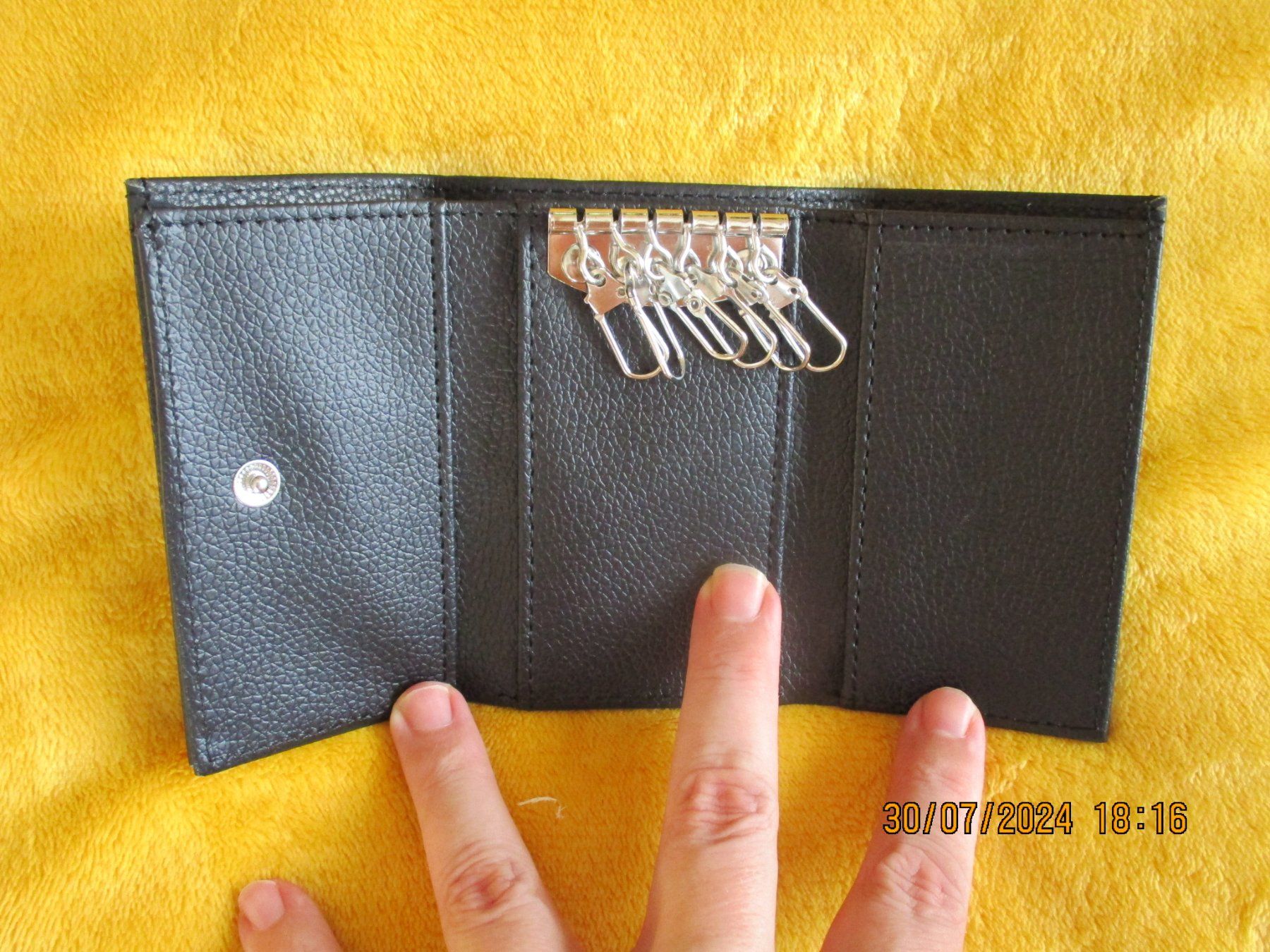 Altro in  Abbigliamento & Accessori: SCHLÜSSEL-ETUI – Nuovo (secondo la descrizione) da Safenwil venduto da universum78 1