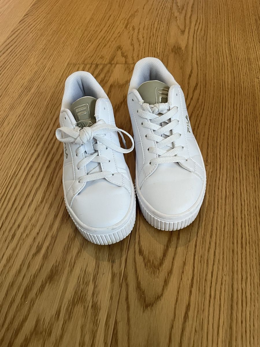 Fila Scarpe da donna: Sneaker Fila – Usato da Kilchberg BL venduto da ann_kwk5