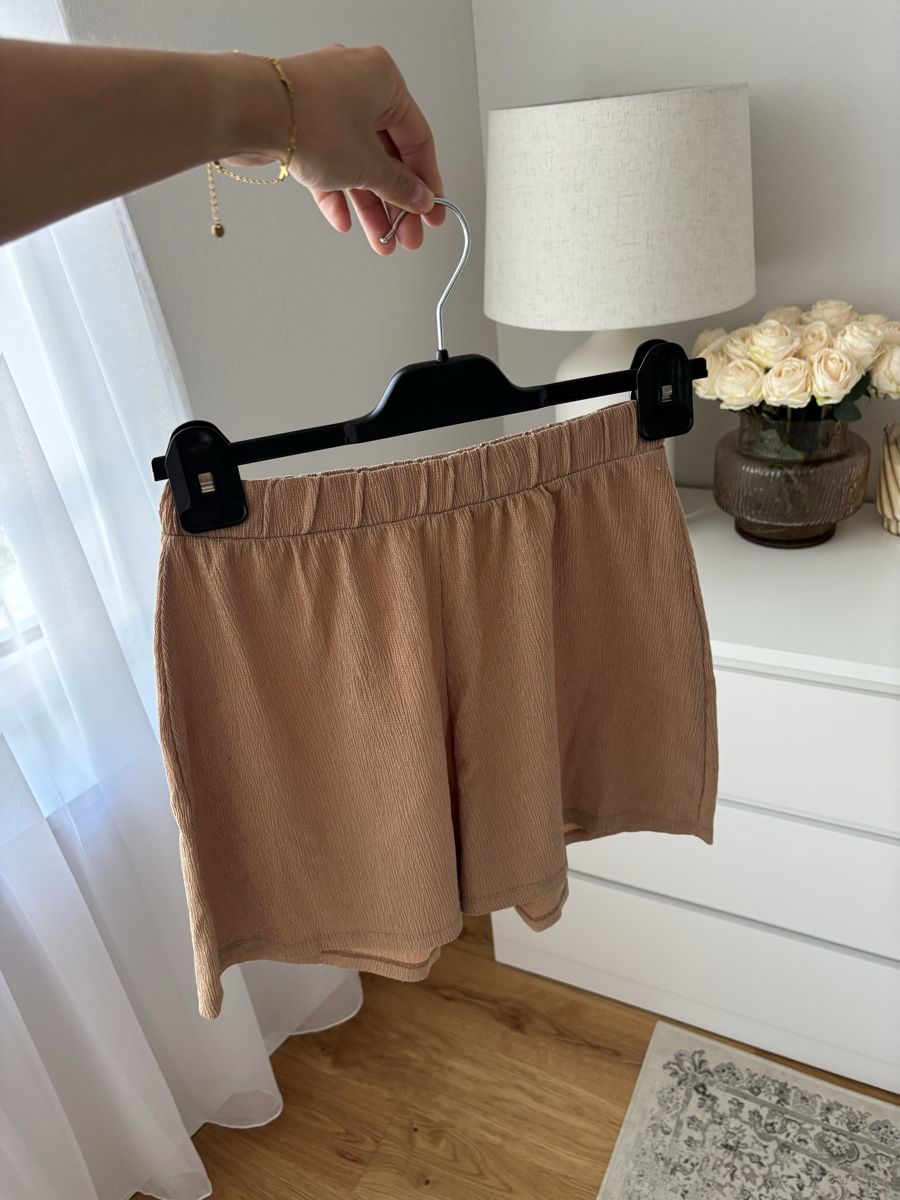 Hosen: Beige Lightweight Summer Shorts NP: 35.- – Neu (gemäss Beschreibung) aus Horgen von len_qjz9