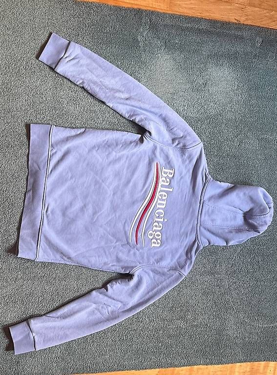 Pullover & Sweatshirts: Hoodie – Gebraucht aus Bellmund von joe_7xqw 1