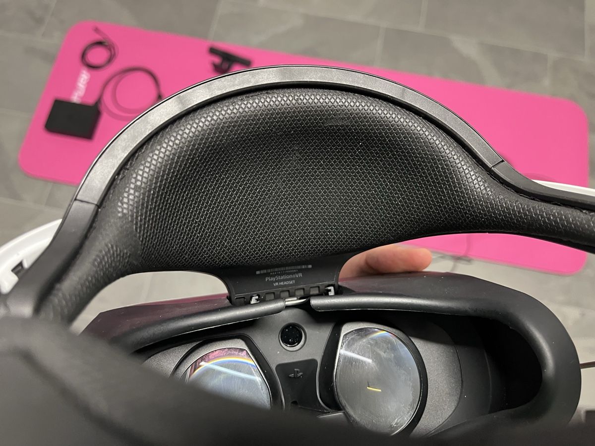 Sony Casque VR: PSVR1 für PS4/PS5 mit 2x Move Controller, PS Camera – D'occasion à Birrhard par Double-O-Seven 5