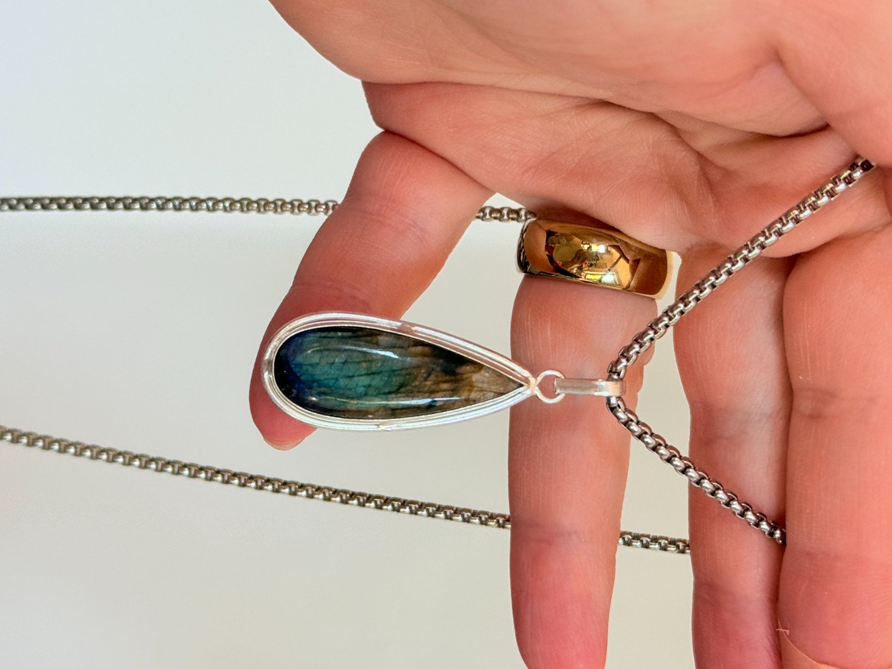 Catenine: Collier pendentif avec pierre de labradorite 💎 – Nuovo e nell'imballaggio originale da Genève venduto da AGBERG 4