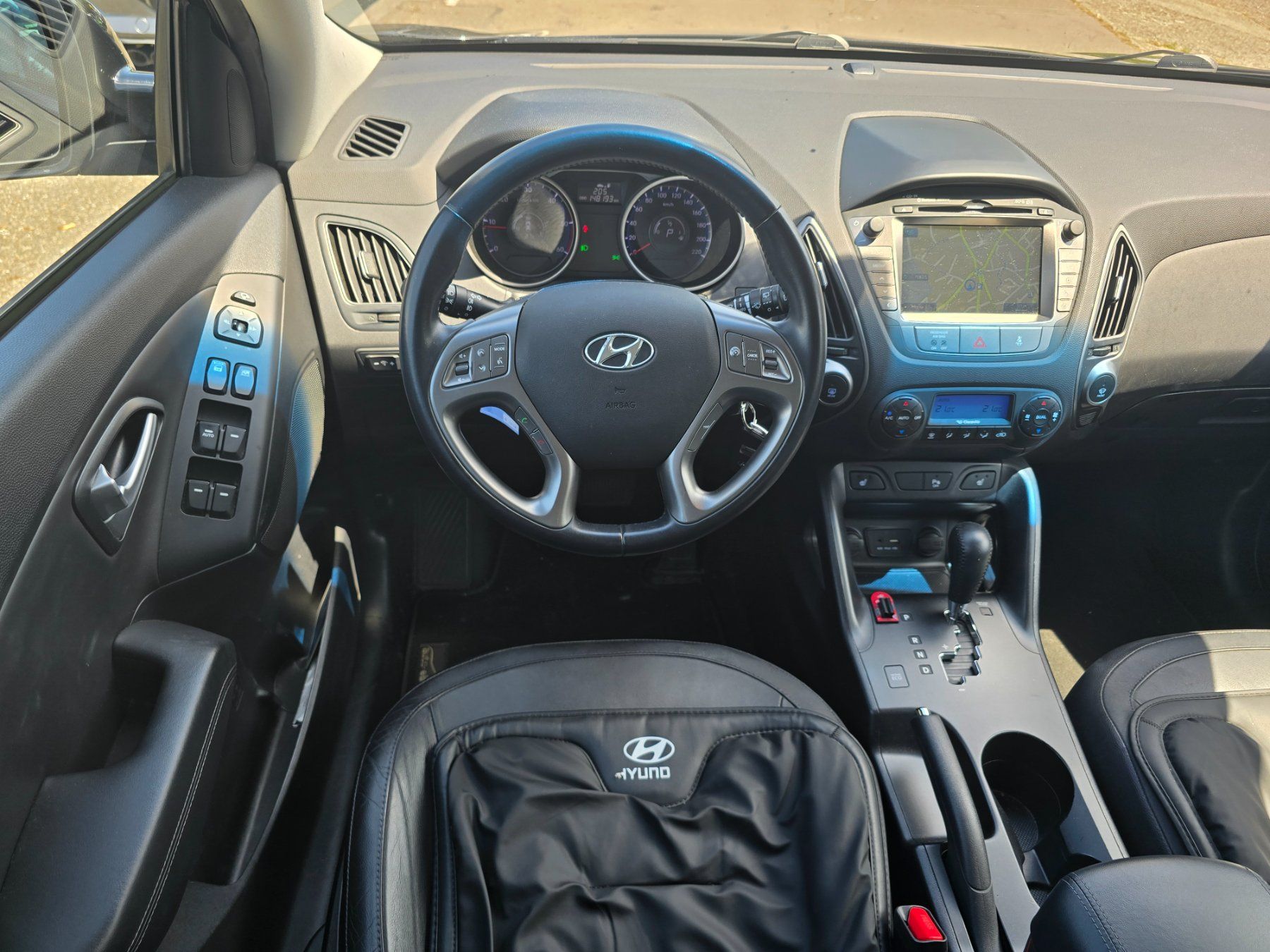 Hyundai Autos: Hyundai iX 35 2.0 CRDi 4WD Automatic – Gebraucht aus Goldach von CityGOAuktion 4