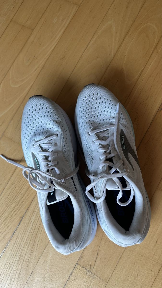 Brooks Herrenschuhe: Brooks Laufschuhe – Gebraucht aus Rickenbach-Sulz von hel_yx9y 1