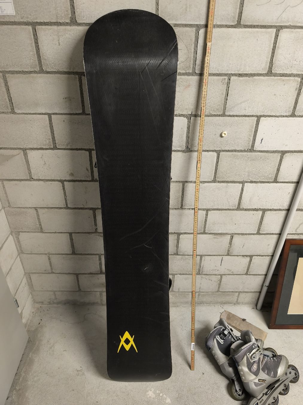 Board: Völkl Snowboard mit Flow Bindung schwarz gebraucht – Usato da Kloten venduto da nic_9l2c 1