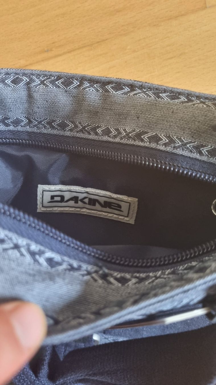 Dakine Borse da donna: Umhängetasche Dakine Neu – Nuovo e nell'imballaggio originale da Wohlen AG venduto da stephanieAG 4