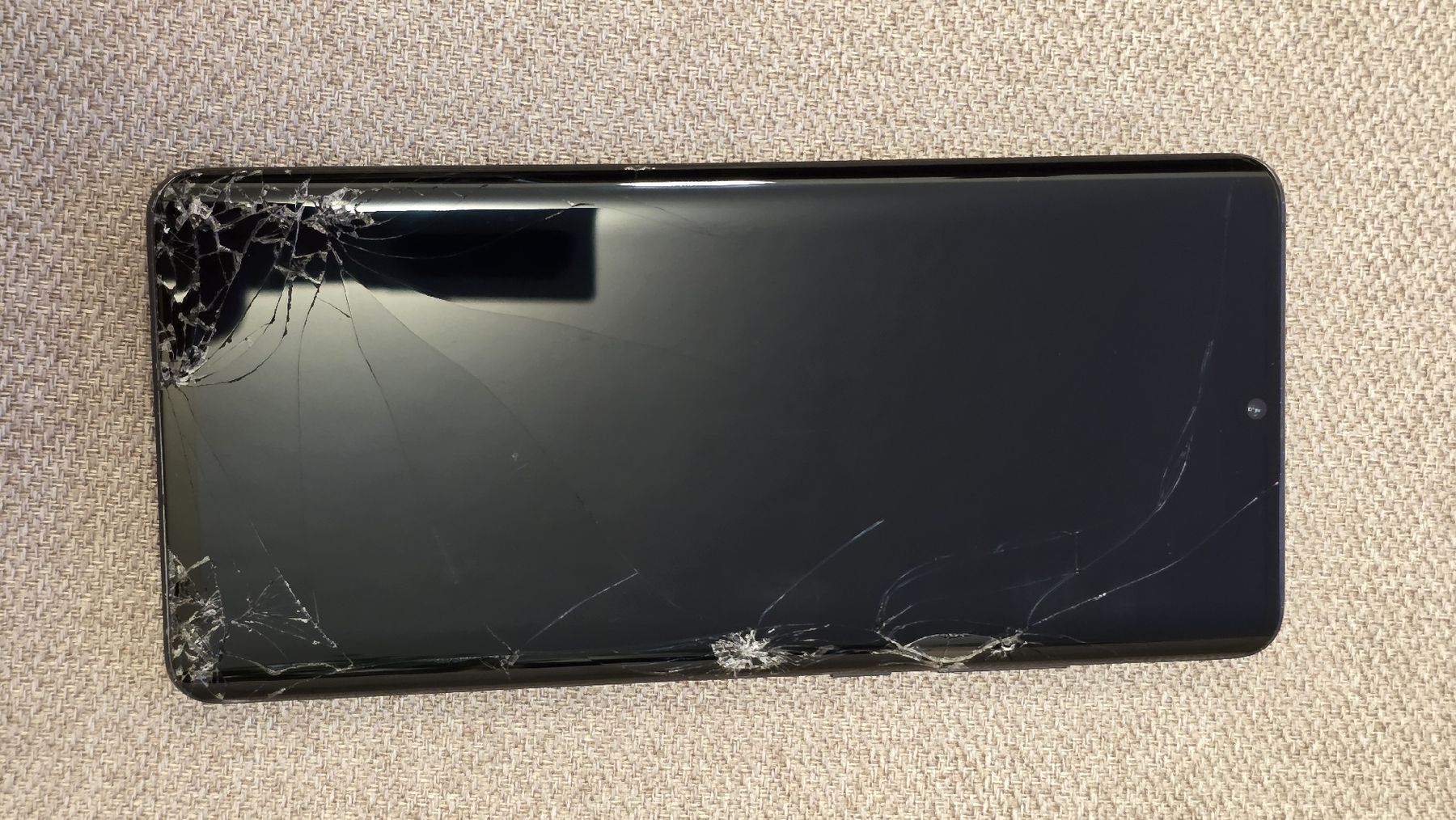 Huawei Telefoni cellulari / Smartphones: Huawei p30 pro  – Difettoso da Einigen venduto da iva_86t8