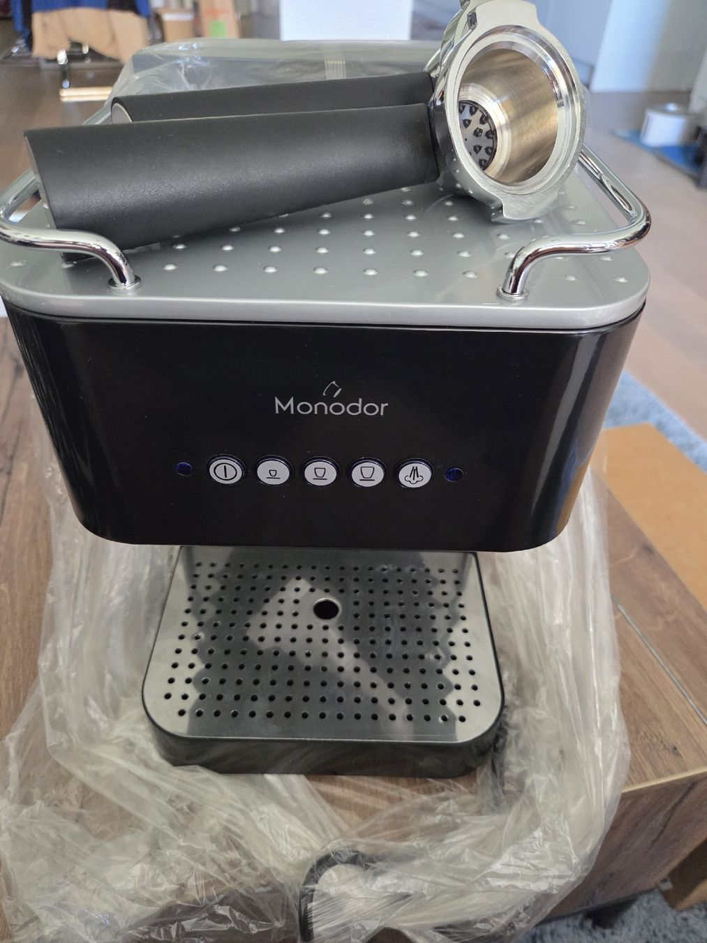 Macchine per caffè & Macchine per espresso: Monodor Vertigo Espressomaschine  Neu – Nuovo e nell'imballaggio originale da Hitzkirch venduto da kae_2j8c