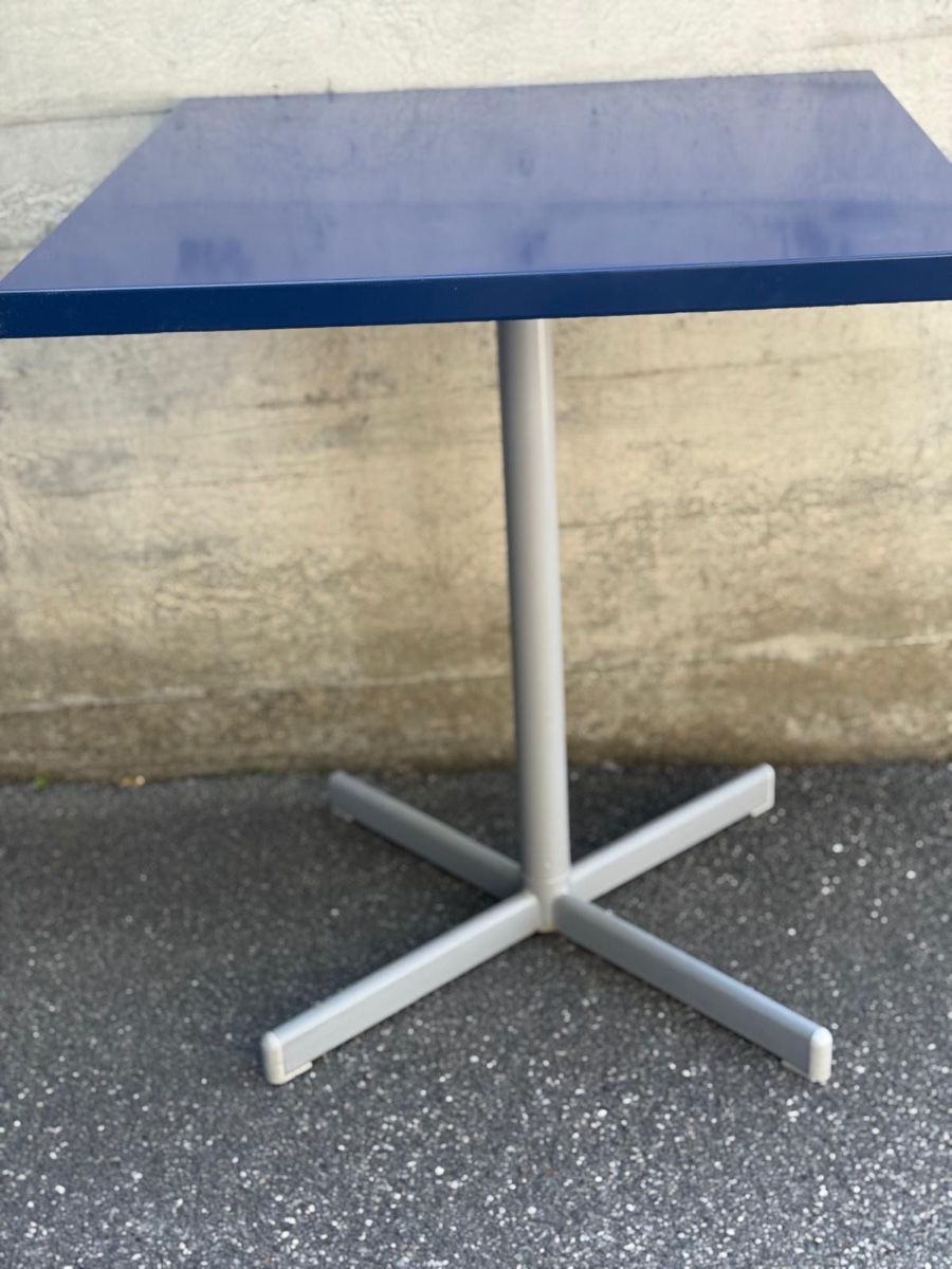 Tavoli: Schaffner Metalltisch  – Usato da Chur venduto da pet_q7kd
