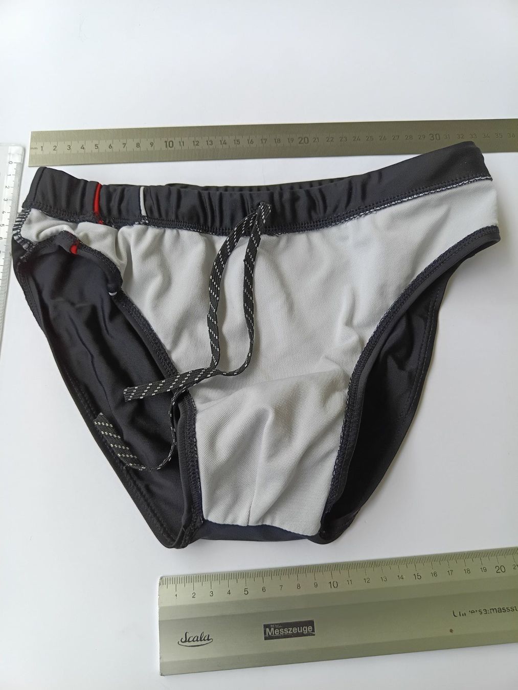 Costumi da bagno: Badehose Schwarz – Usato da Wängi venduto da Ladys_First 2
