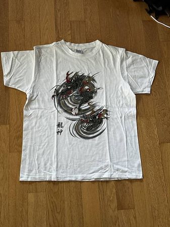 Japanisches T-Shirt