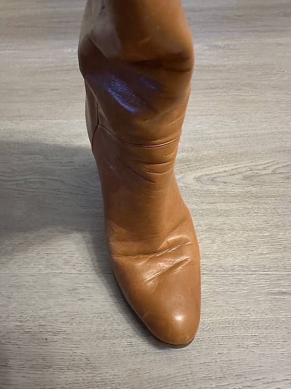Scarpe da donna: Bottes en cuir taille 36,5 – Usato da Gimel venduto da Cindy2018 2