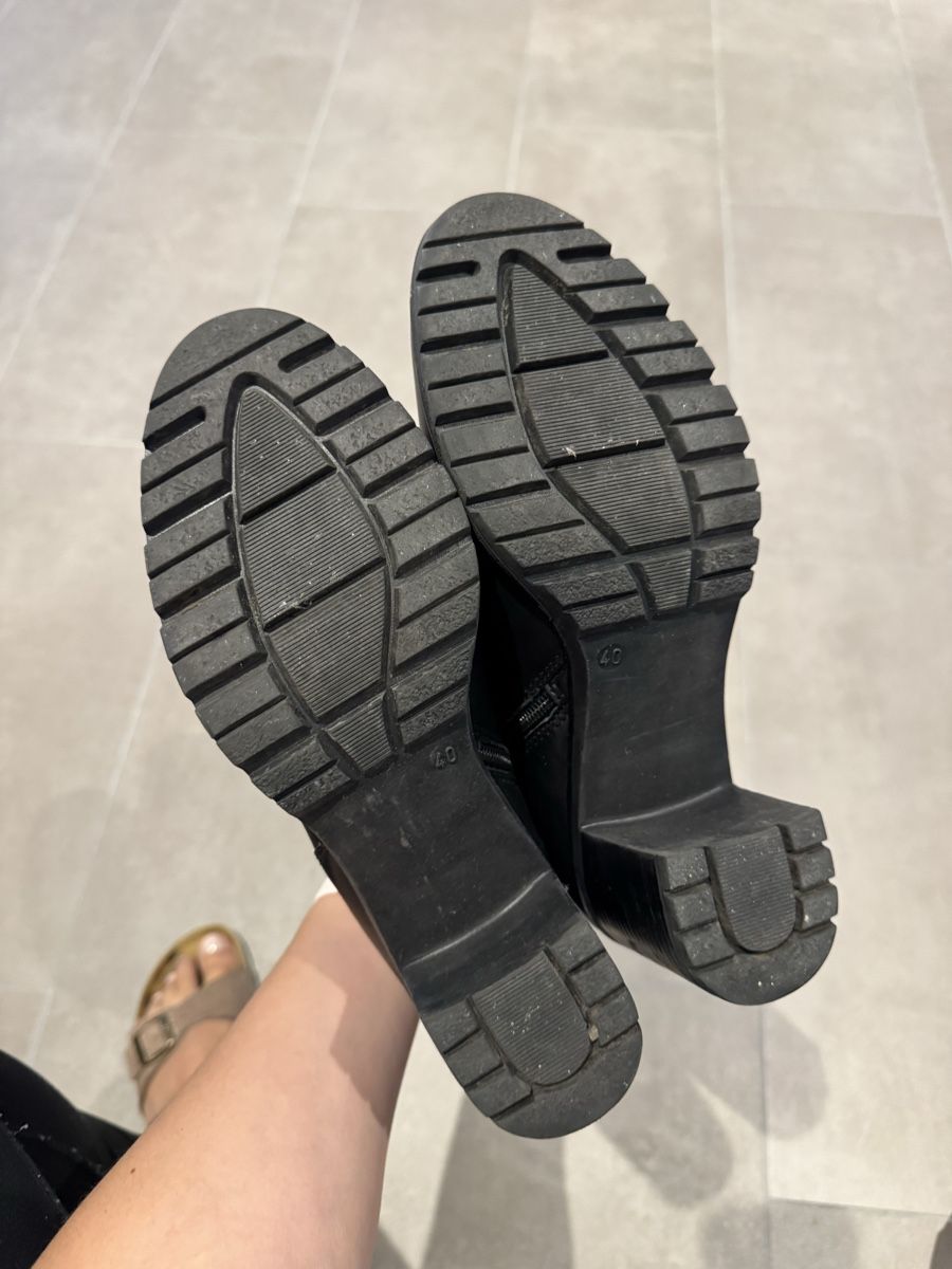 Roberto Santi Scarpe da donna: Leder-Stiefeletten in schwarz  – Usato da Sulgen venduto da a_fonsi 4